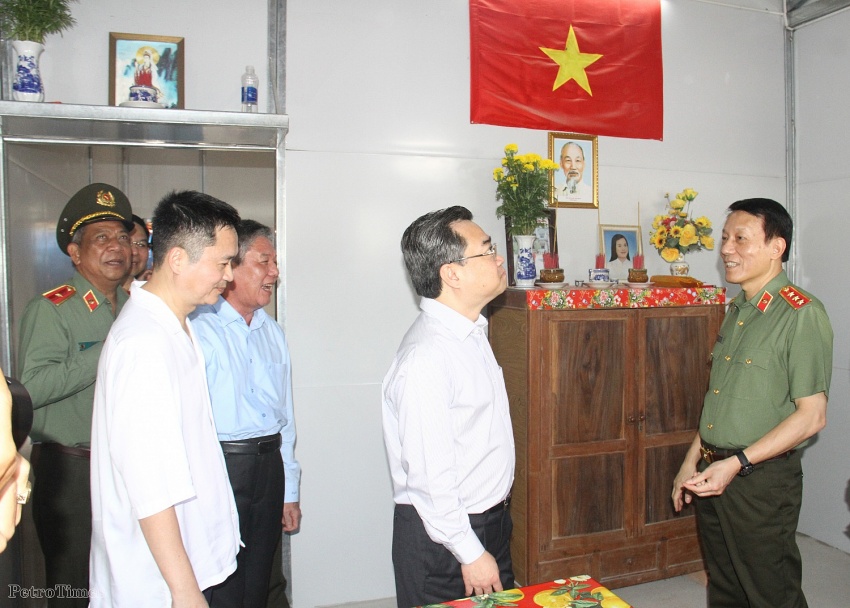Khánh thành và bàn giao 1.300 căn nhà cho người nghèo tại tỉnh Trà Vinh